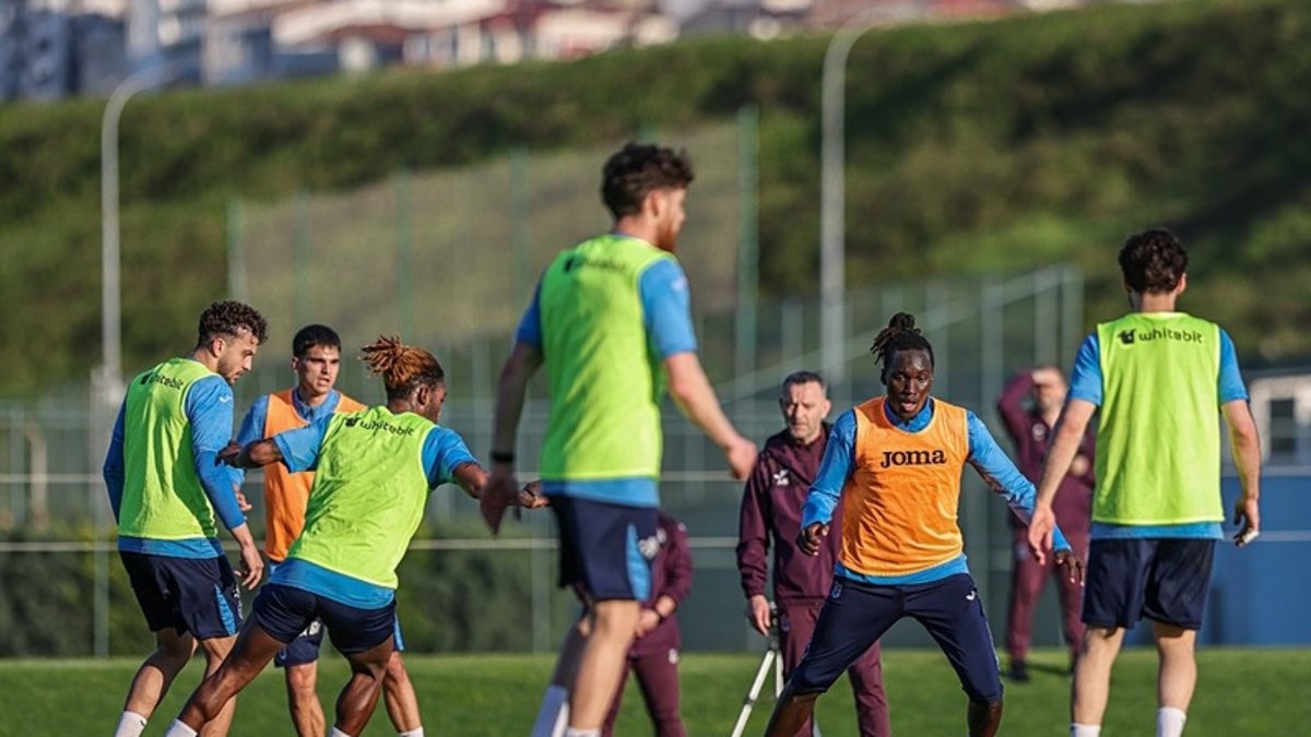 Comenzó Trabzonspor Galatasaray Shift