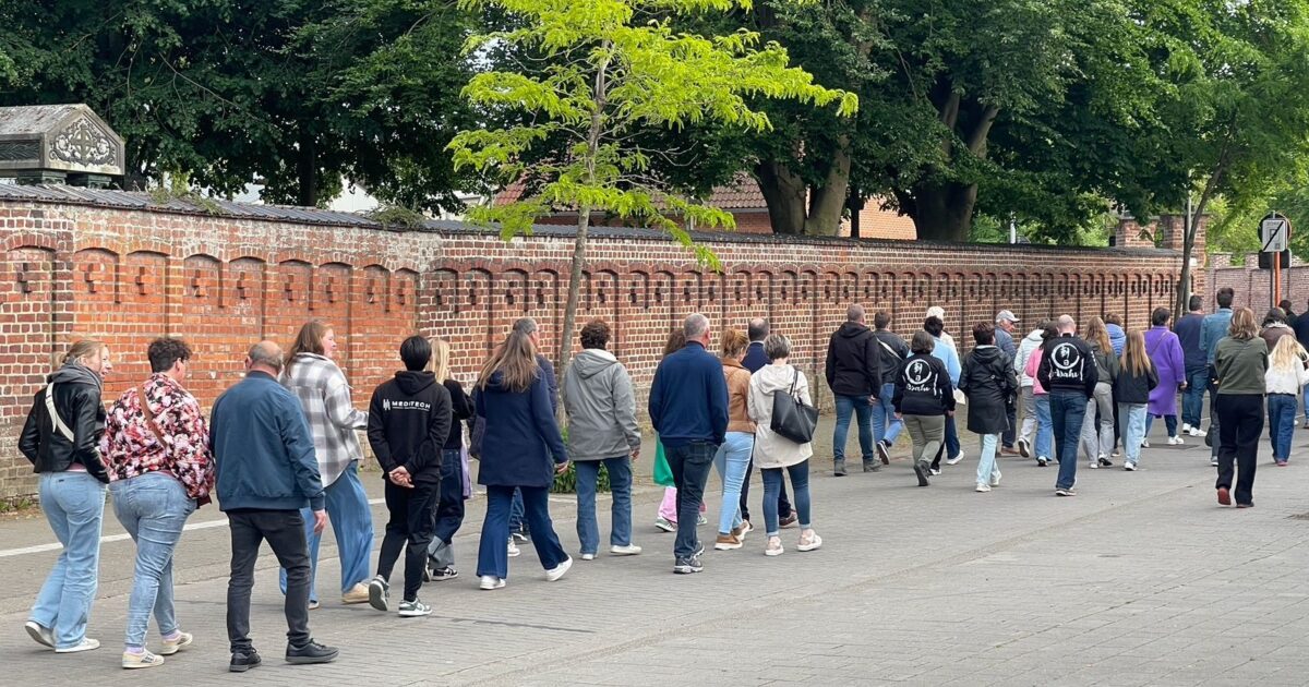 Comfort Walk In Poperinge después de la muerte de los