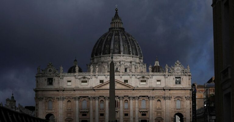 Cónclave: Desde 1378, el Papa siempre ha sido un cardenal,