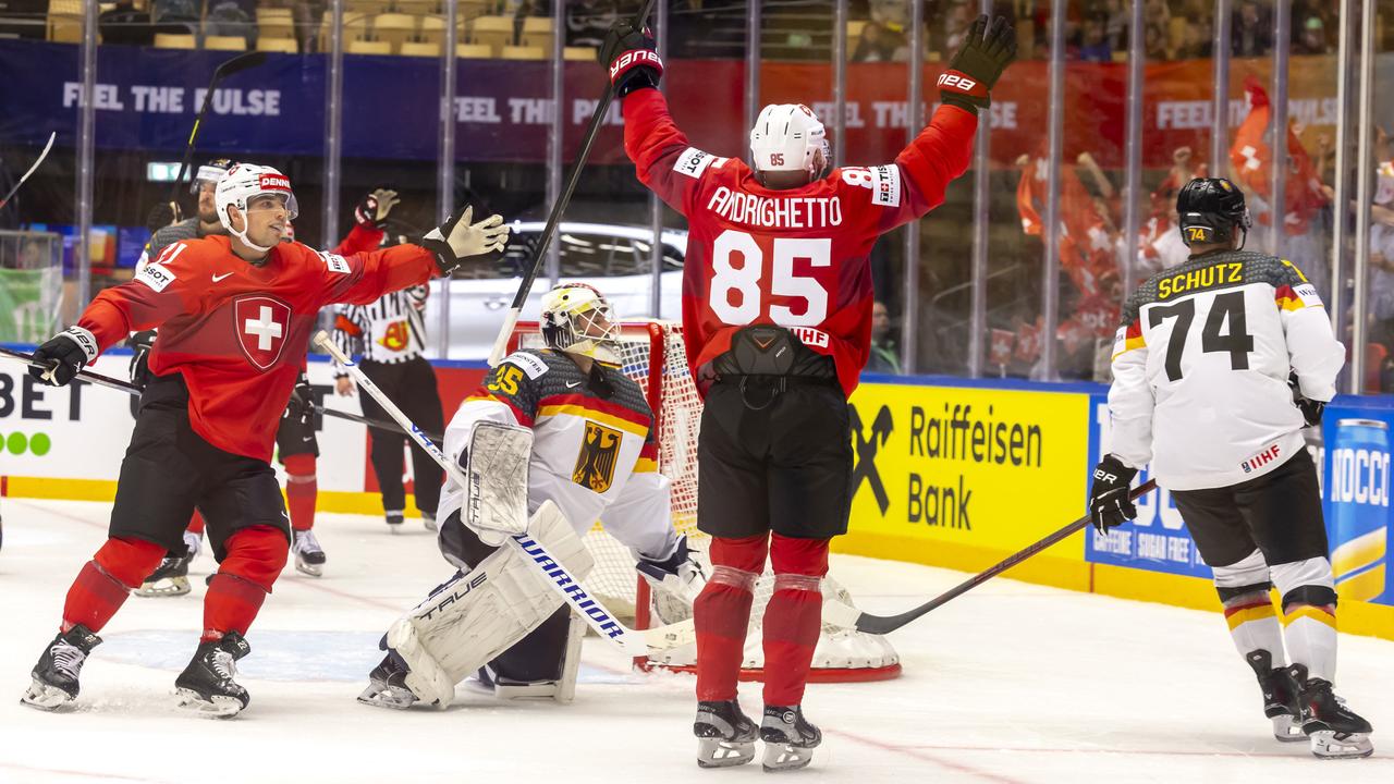 Copa Mundial de Hockey de Hielo: Alemania recolecta aplaudir contra