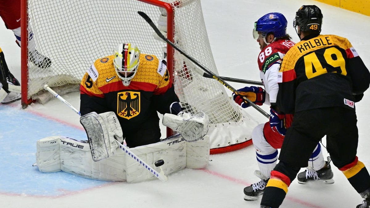 Copa Mundial de Hockey de Hielo: el equipo Deb recolecta