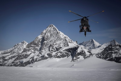 Cuerpos de cinco esquiadores encontrados en Bergen cerca de Zermatt