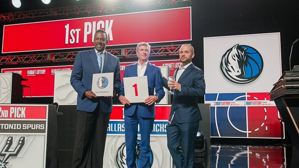 Dallas Mavericks hará el primer lugar en el draft de