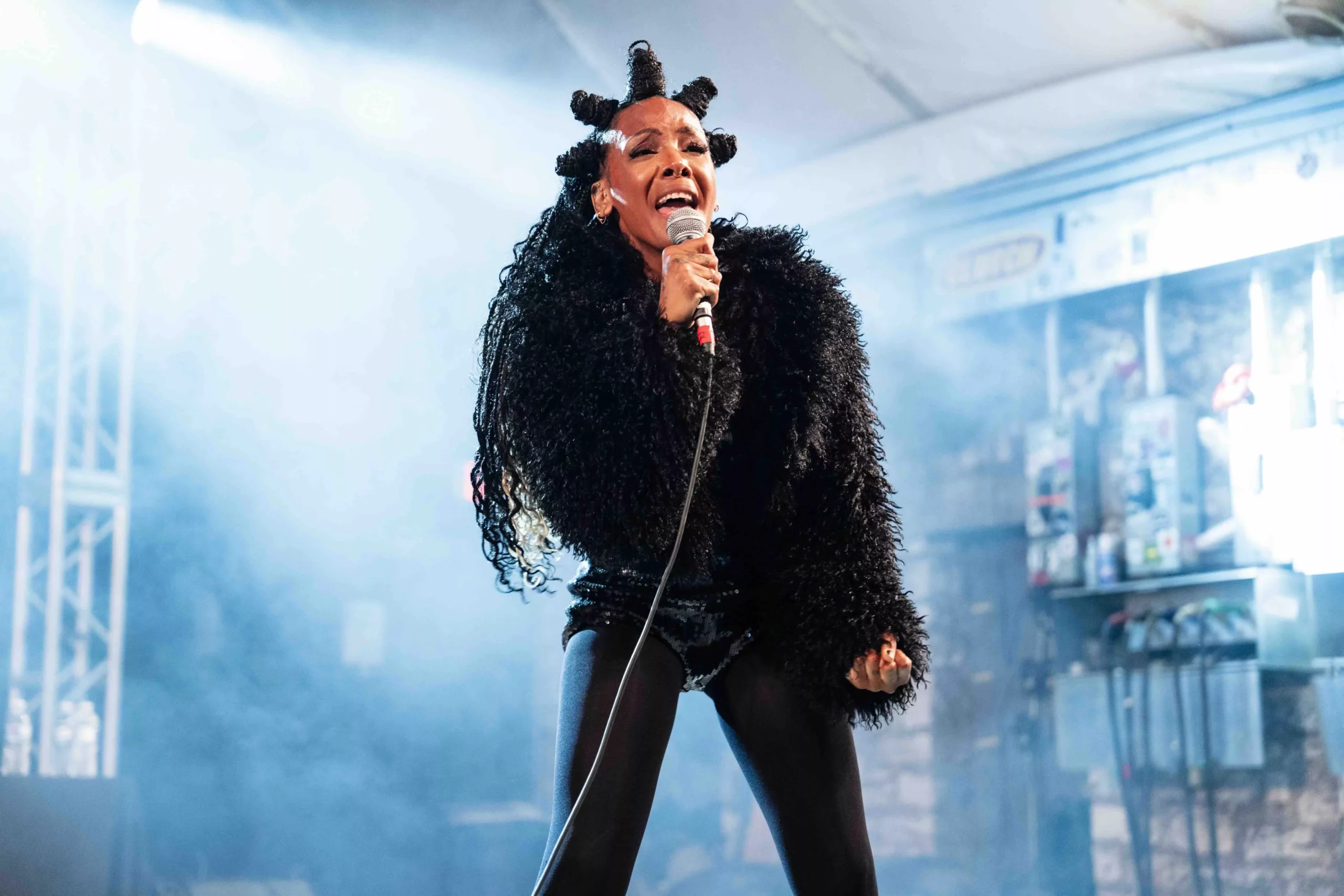 Dawn Richard: Sean Combs ha golpeado a Cassie Ventura "con