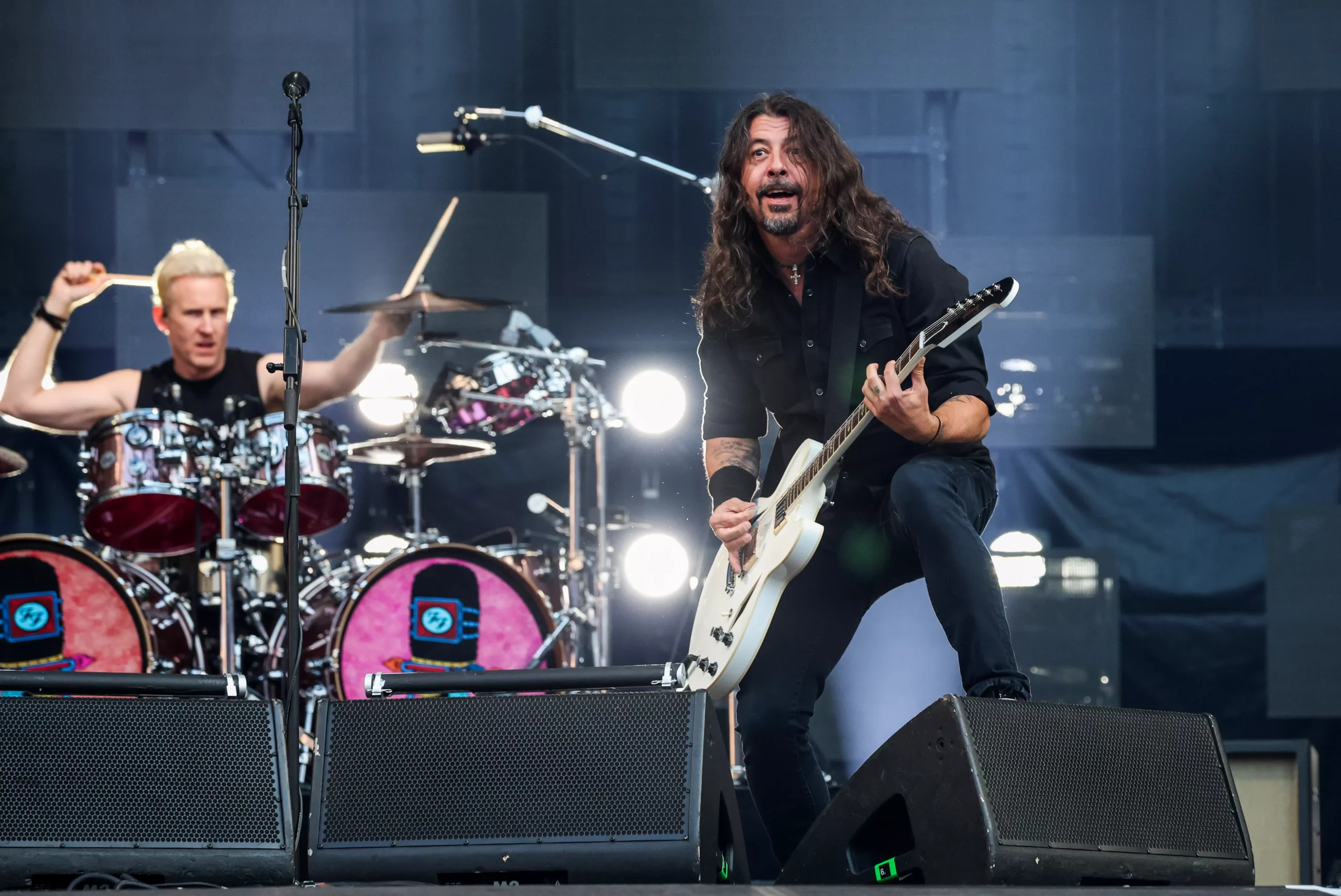"Decepcionado": Foo Fighters separados del baterista Josh Freese