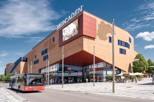 Deichmann recientemente se inauguró en el Mercaden® Böblingen en un