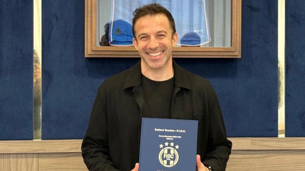 Del Piero se convierte en entrenador: "De hoy llámame señor".