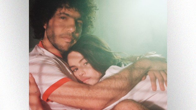 Deluxe Edition del álbum de Selena Gomez/Benny Blanco que viene