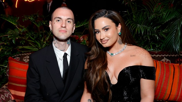 Demi Lovato Weds Boyfriend Jordan 'y -ye' Lutes en California