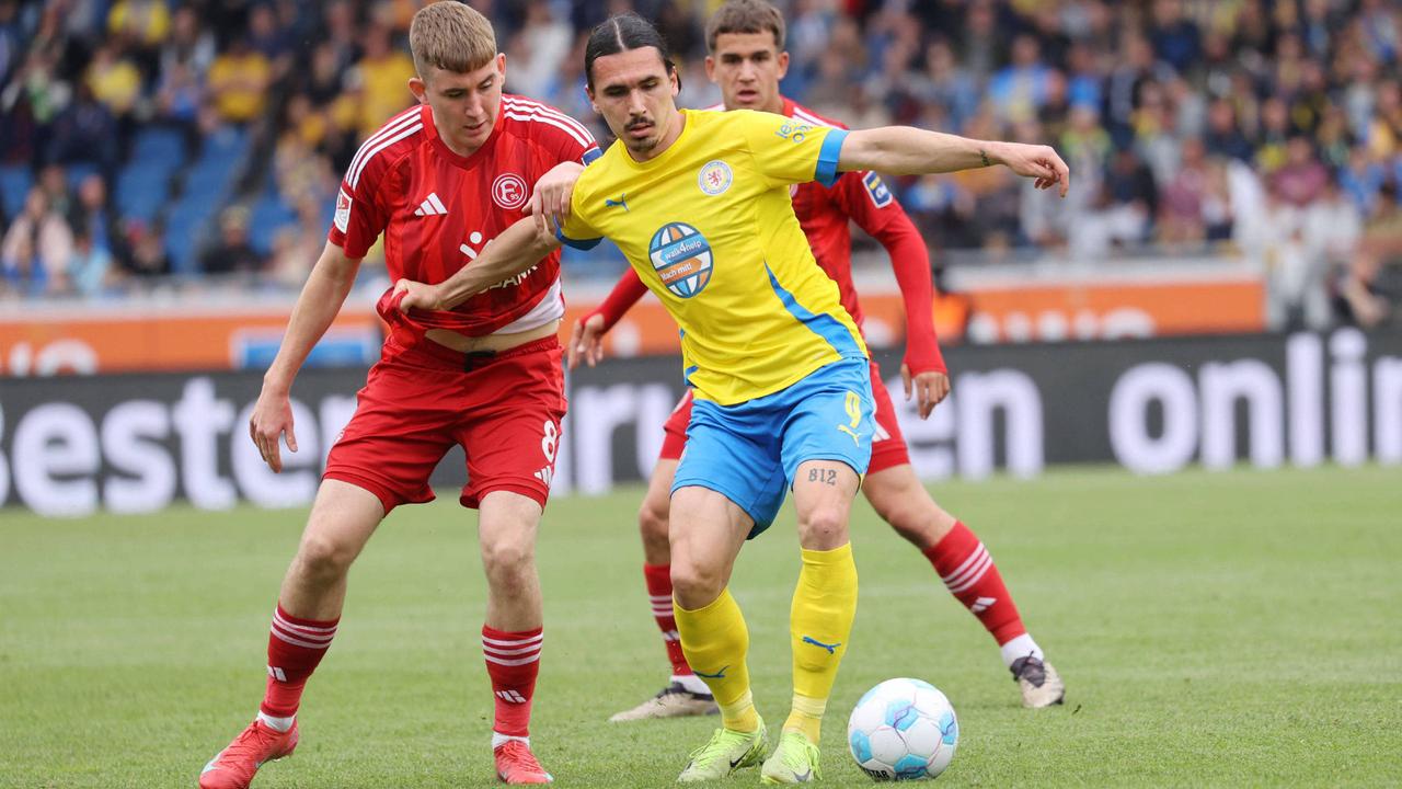 Düsseldorf regresa dos veces en Braunschweig