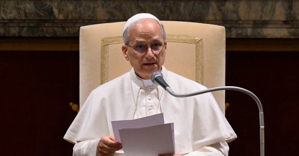 El Papa: solo produce armas. Parolín: Trabajas de cara a