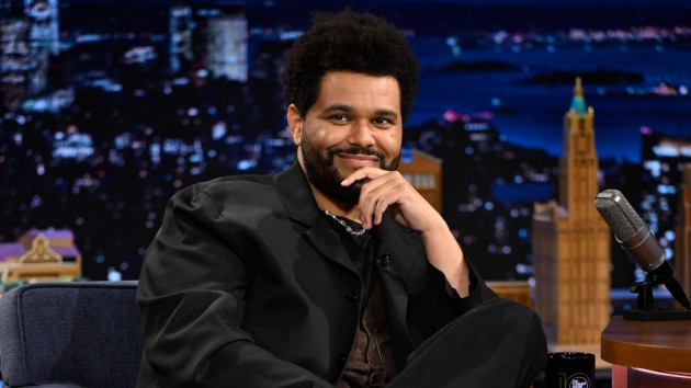 El Weeknd acredita a Tom Cruise por impulsar su carrera: