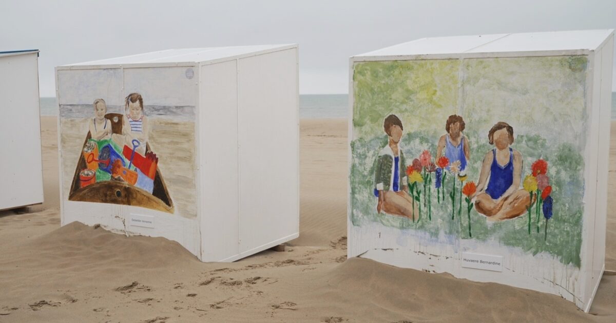 El arte de la cabina trae arte a la playa