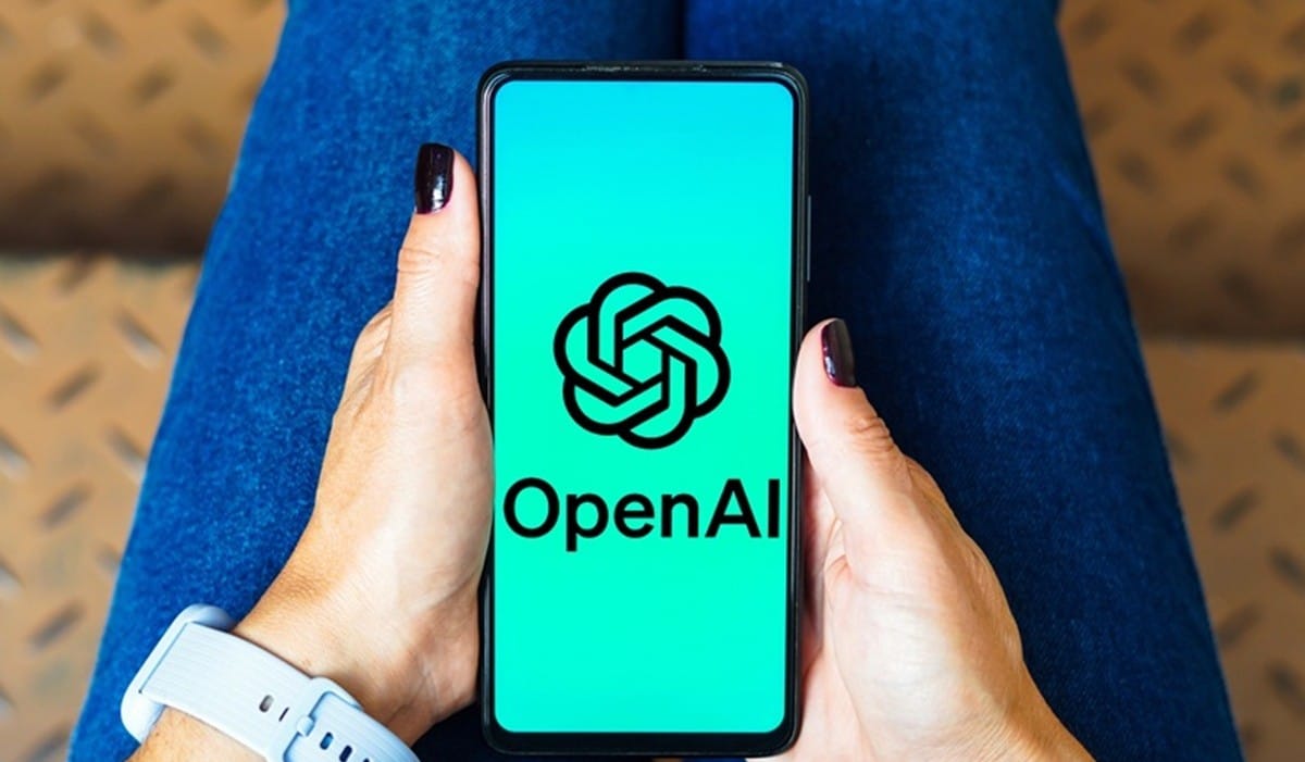 El diseñador del iPhone, Jony Ive, se une a OpenAI: