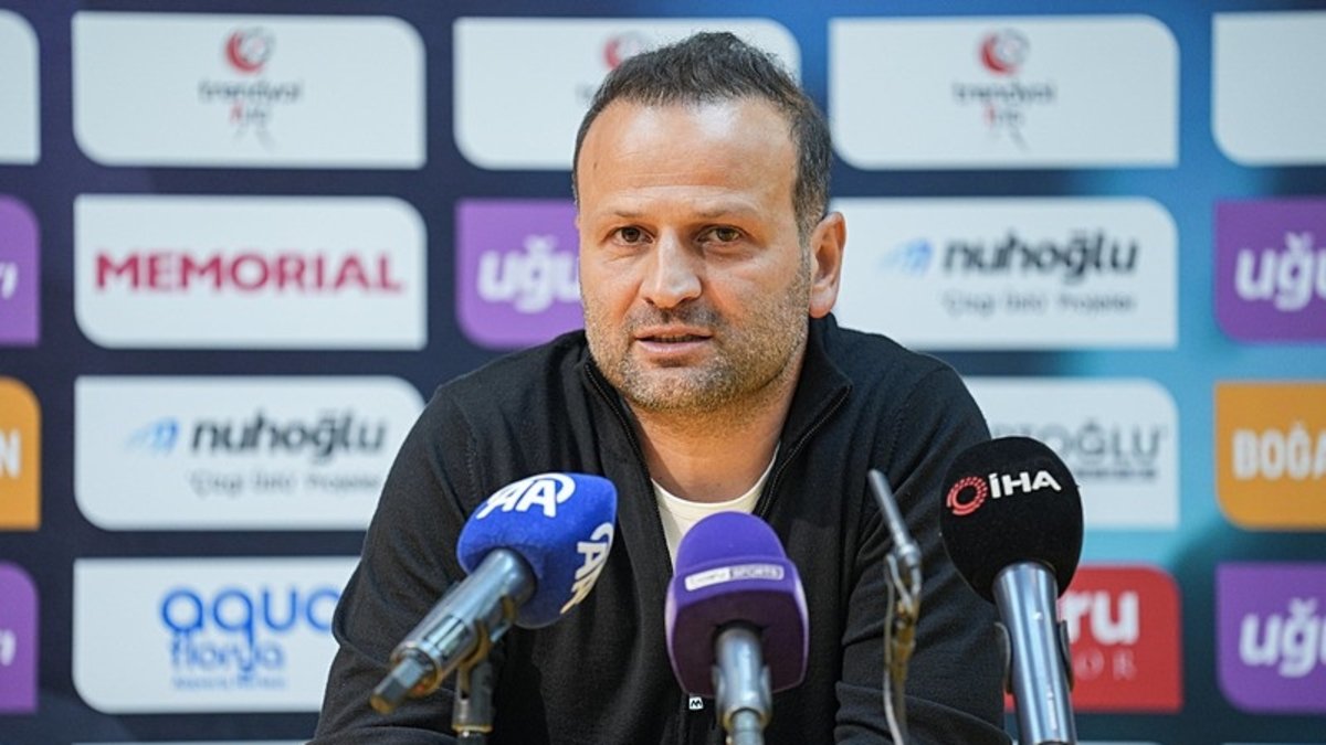 El entrenador de Estanbulspor, Osman Zeki Korkmaz: eligió jugar para