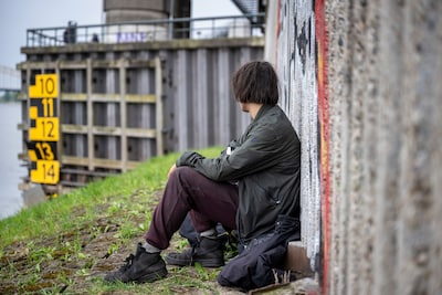 El estudiante ordenado Edwin (19) ahora es una persona sin