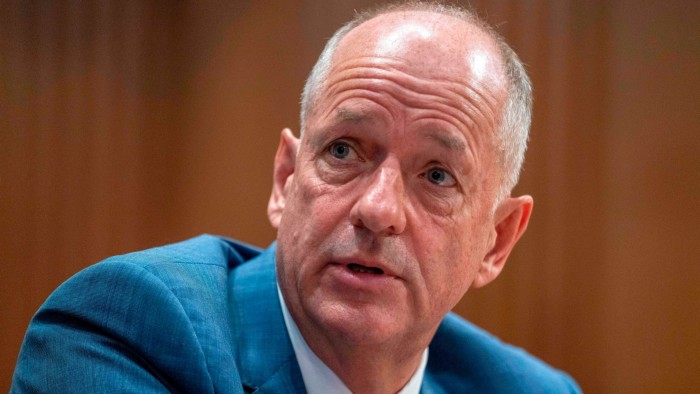 El jefe de UnitedHealth, Andrew Witty, baja después de compartir