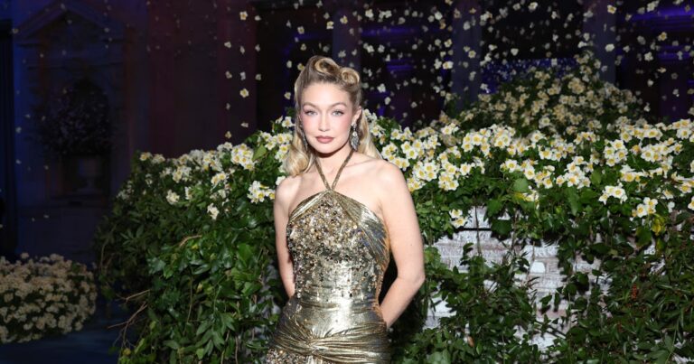 El secreto anticuado del cabello de gala de Met Gala
