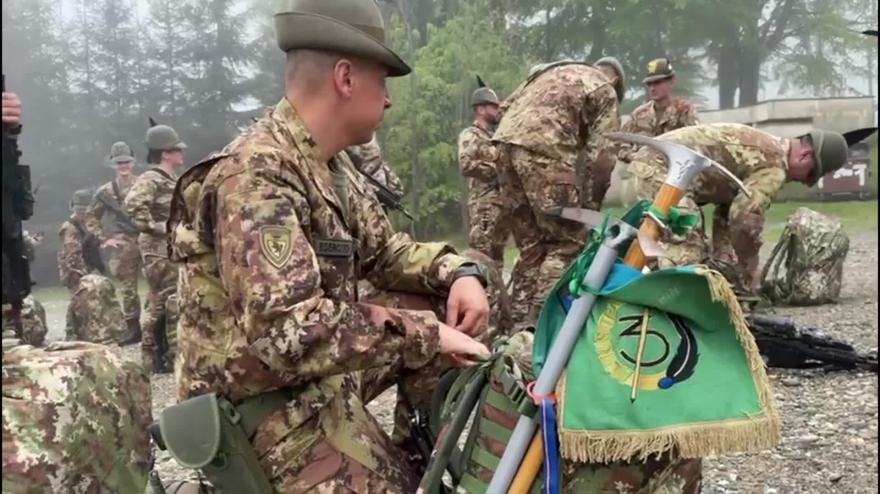 El tercer regimiento alpino está entrenado en las montañas de