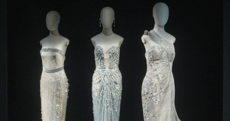 En Milán inaugura una exposición de moda que no debe