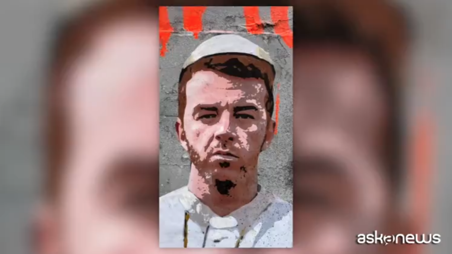 En Milán, un mural del artista callejero TVBoy apareció en