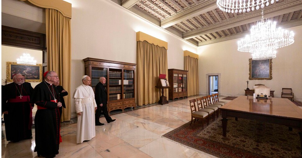 Entramos con Leo XIV en el apartamento papal del Palacio