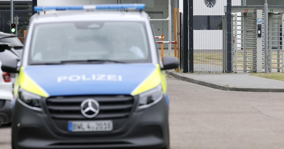 Entre 14 y 18 años y miembro del grupo terrorista