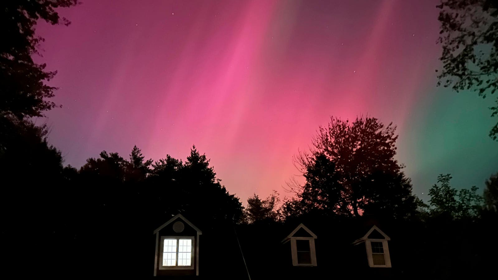 Estos 10 estados podrían ver la aurora boreal el jueves.