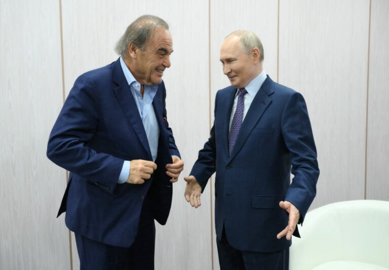 Etapa de propaganda de Putin: armas, autócratas y Hollywood