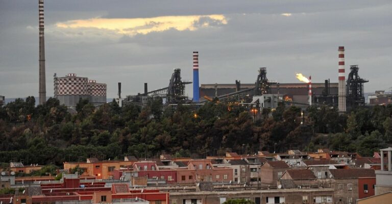 Ex Ilva, Urso: El fiscal de Taranto ha puesto en