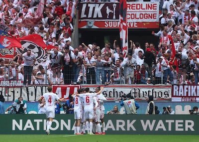 FC Köln en Genuine Witch Kettle como campeón de la