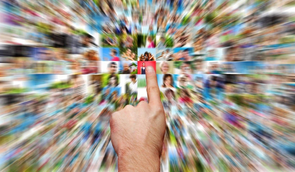 Facebook quiere ofrecerte amigos ... Virtual gracias a Meta AI
