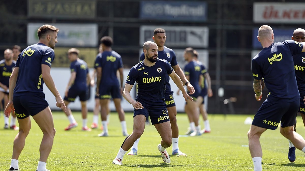 Fenerbahçe continuó los preparativos para el partido Başakşehir