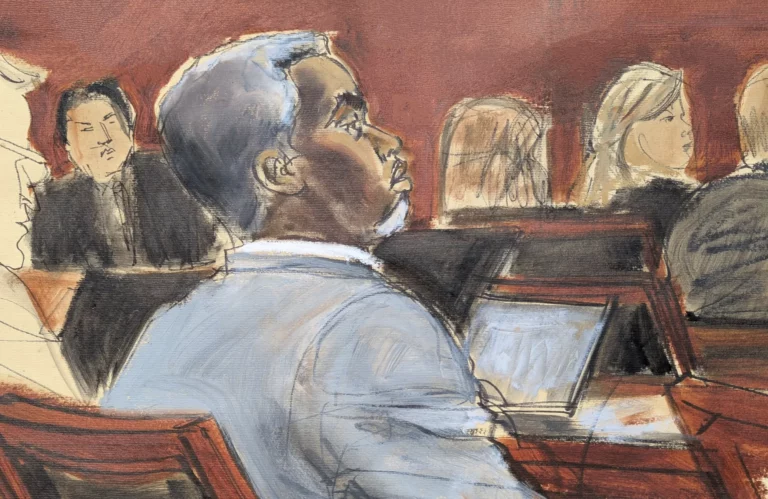 Fotos dibujadas de Sean Combs en la corte