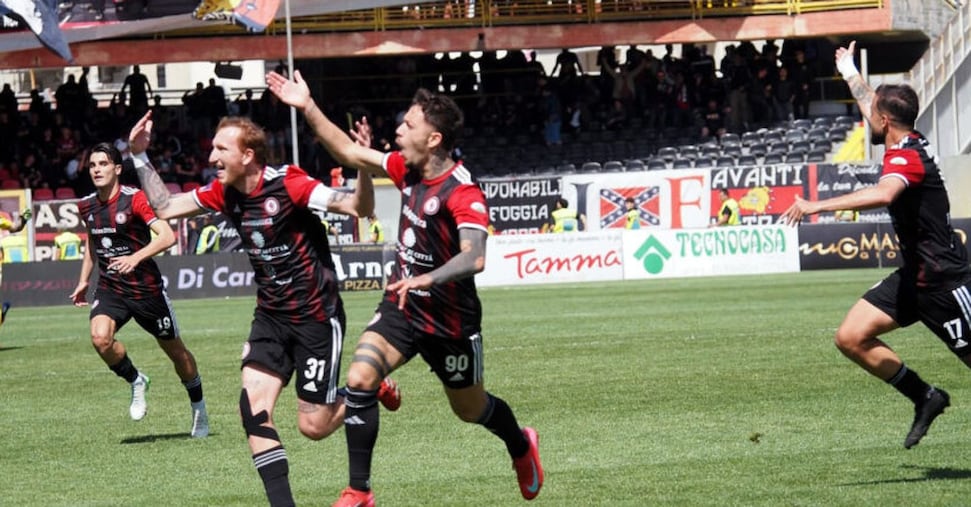 Fútbol, ​​Foggia First Sports Club afectado por el Código Anti