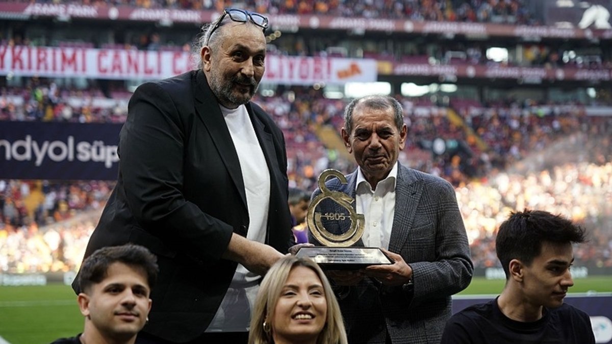 Galatasaray agradeció al Başantrenör Sedat idor a quien dejó su