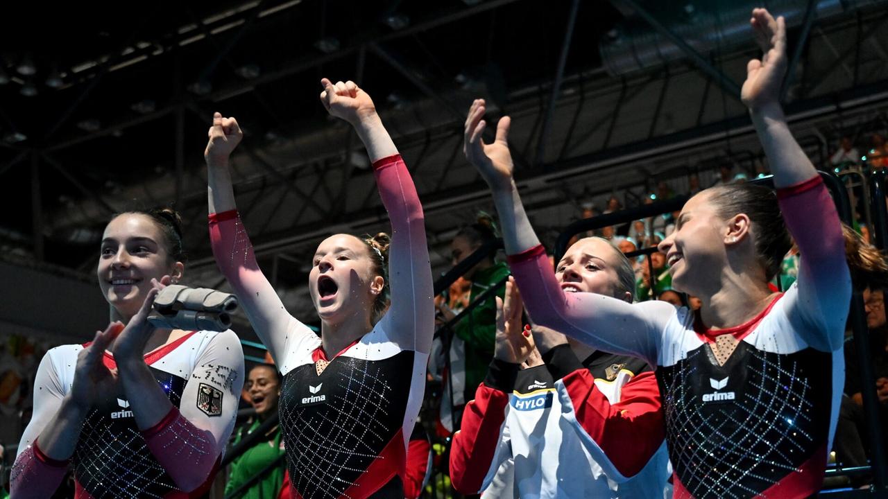 Gimnastas alemanas consigue plata en casa