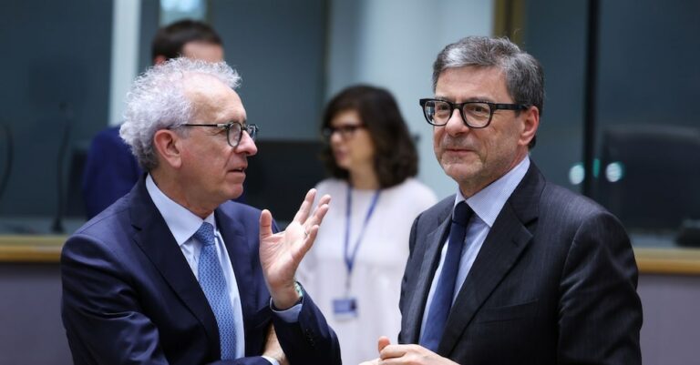 Giorgetti: "En defensa explorar PNRR privado y de extensión"