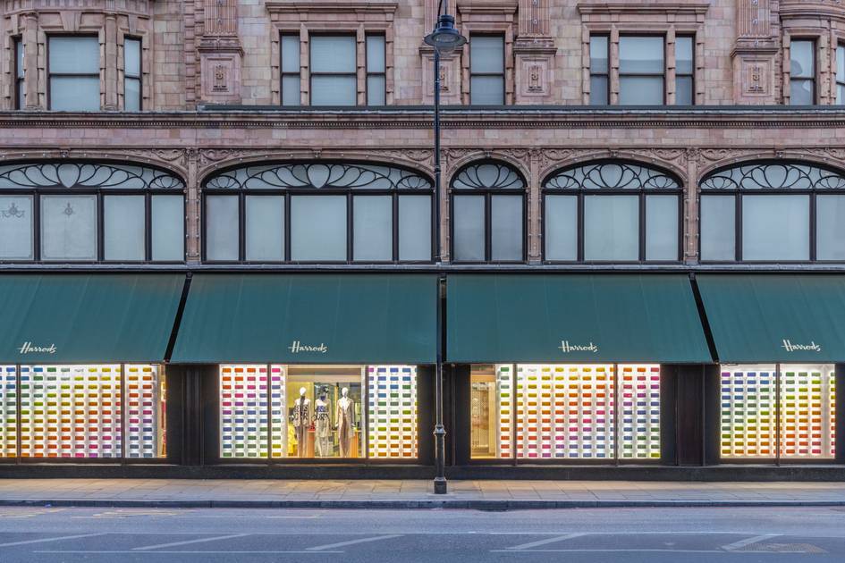 Gran Bretaña: grandes empresas minoristas, incluidas Harrods, víctimas de ataques