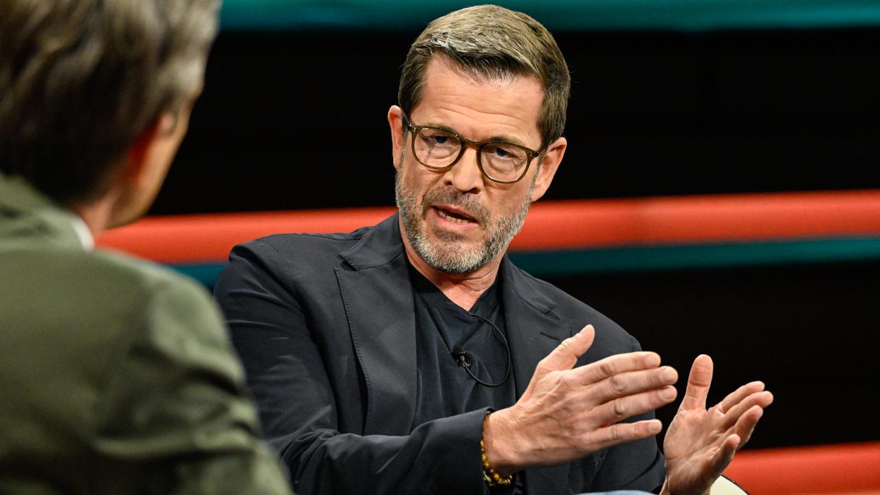 Guttenberg pierde grandes debates