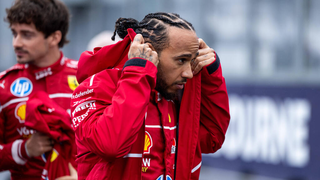 Hamilton sufre "Problemas iniciales"