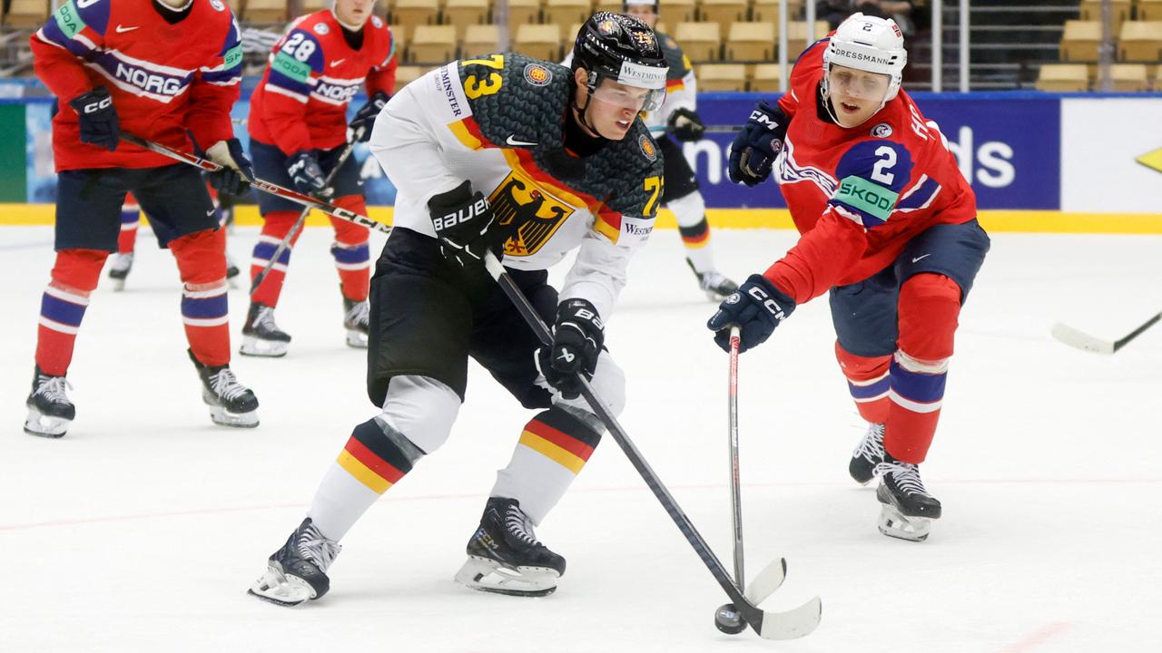 Hockey sobre hielo: lesión en el hombro - Lukas Reichel