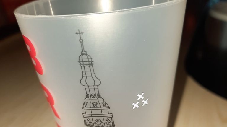 Las tres cruces de Breda están al revés.