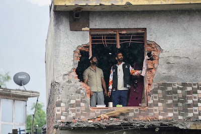 India informa un ataque de cohetes y drones paquistaníes en