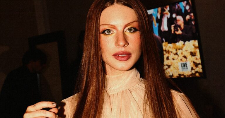 Ivy Getty se unió con Jeff Goldblum y Addison Rae