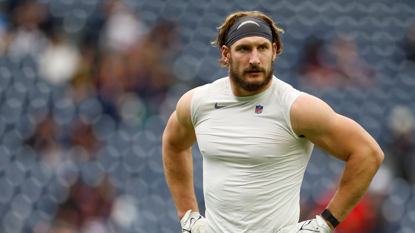 Joey Bosa probablemente estará fuera hasta el campamento de entrenamiento