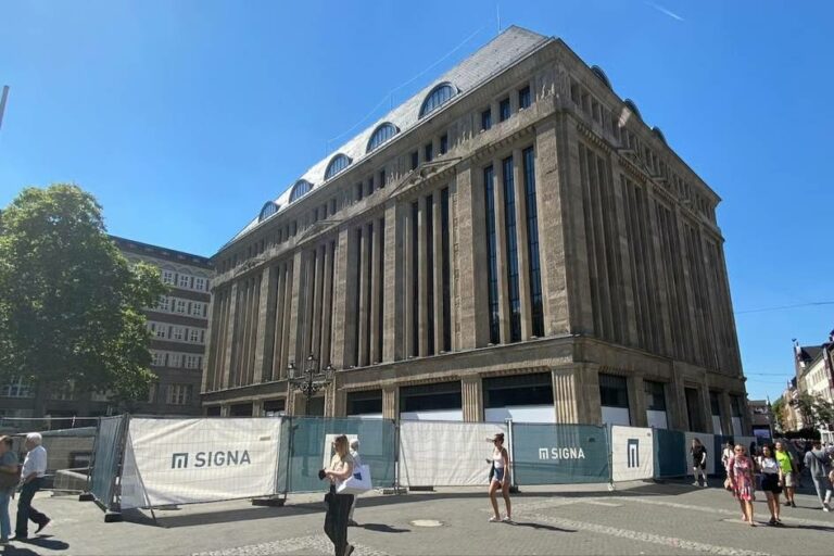 Judiciario alemán deja a Signa registrado en Austria