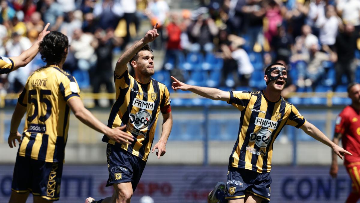 Juve Stabia, sopla con el Catanzato: las persecuciones de playoffs