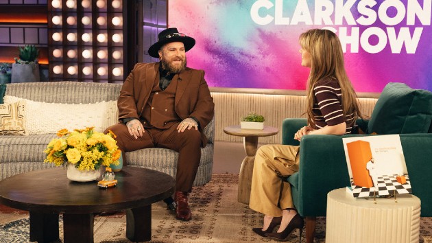 Kelly Clarkson entrevistará a Teddy Swims, Jonas Brothers & More