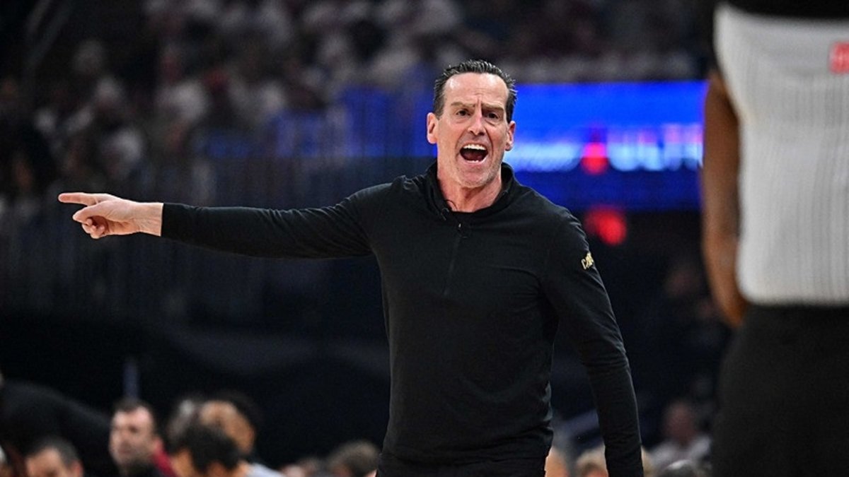 Kenny Atkinson ganó el Başantrenörü de la temporada en la